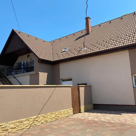Fanni Vendégház * Balatonboglár